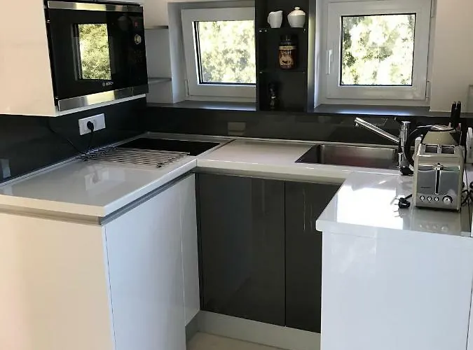 Losinj Moderna Vilă